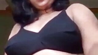 busty Indian mom